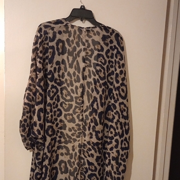 Leopard Print Sheer Kimono - Picture 3 of 5